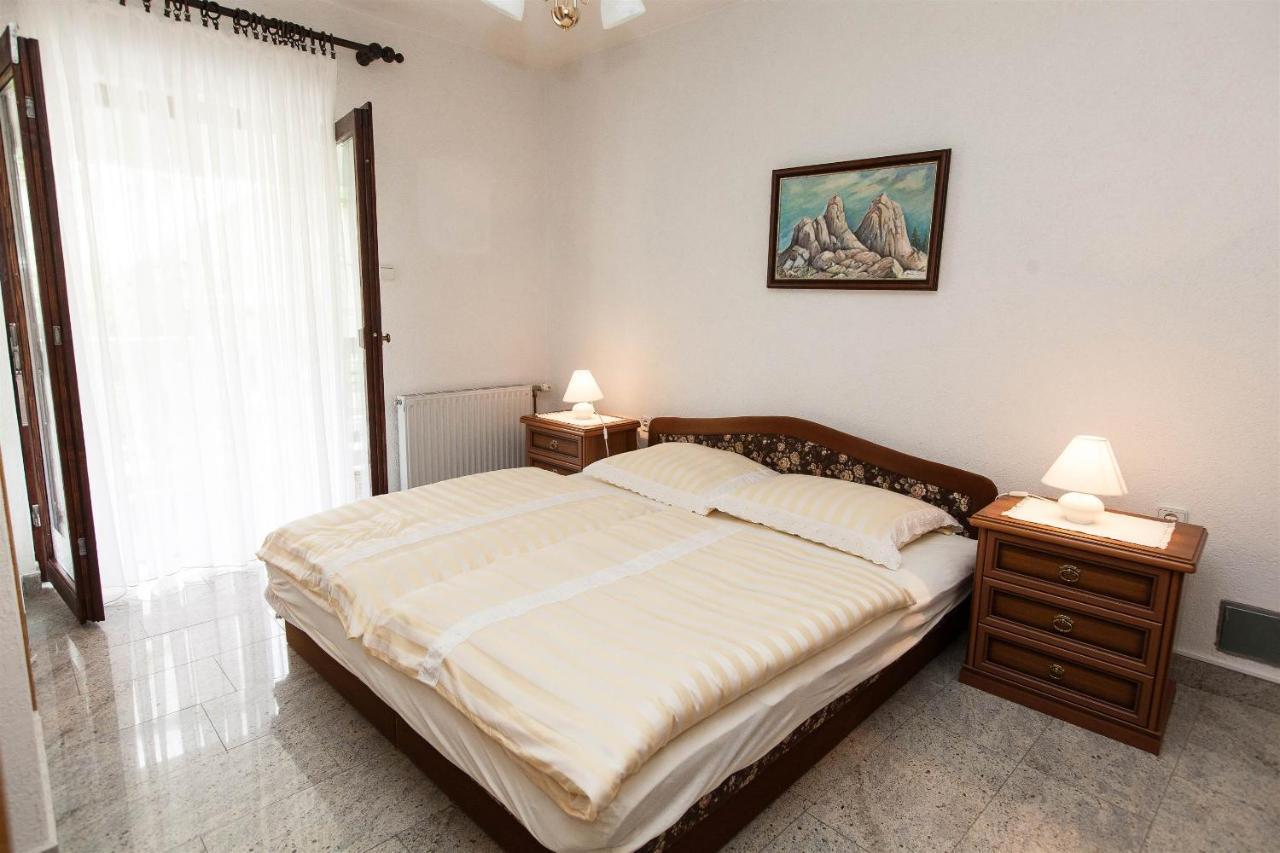 Apartments With A Parking Space Crikvenica - 11307 Kültér fotó